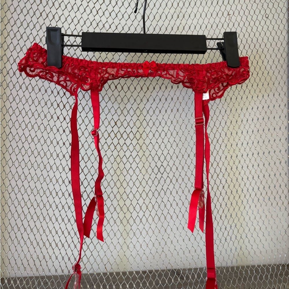 Victoria Secret Vintage  Red Lace Garter Belt